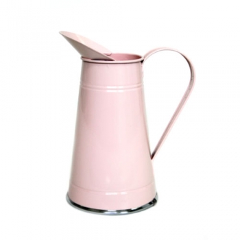 Кувшин из металла розовый